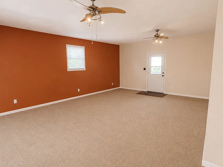 3805 S Valmore Ave — Photo 13