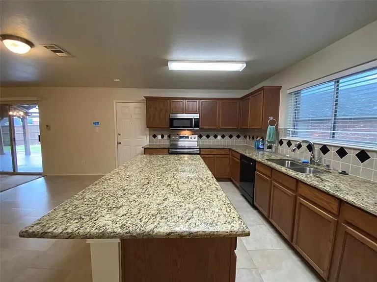 6315 Tara Ln — Photo 5