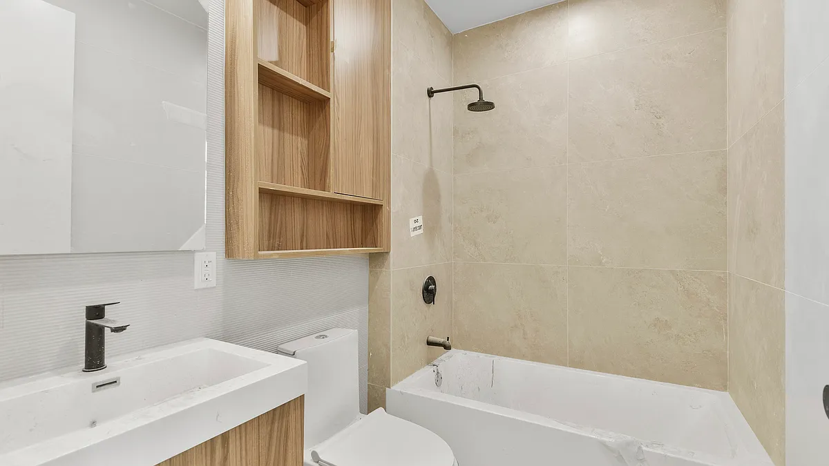 Building Photo - 428 Sackett St #2B