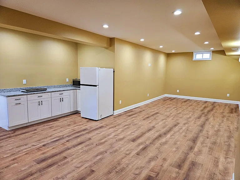 10801 Valley Falls Ct — Photo 2