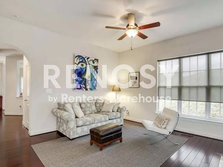 23859 Burdette Forest Rd — Photo 13