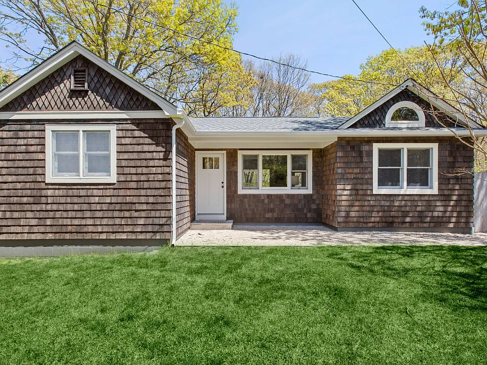 26 Oak Dr