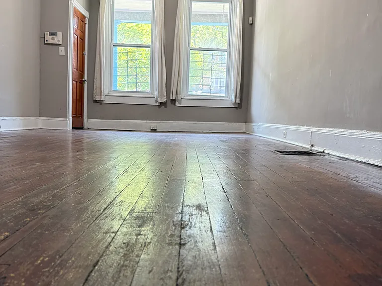 3103 N Calvert St — Photo 3