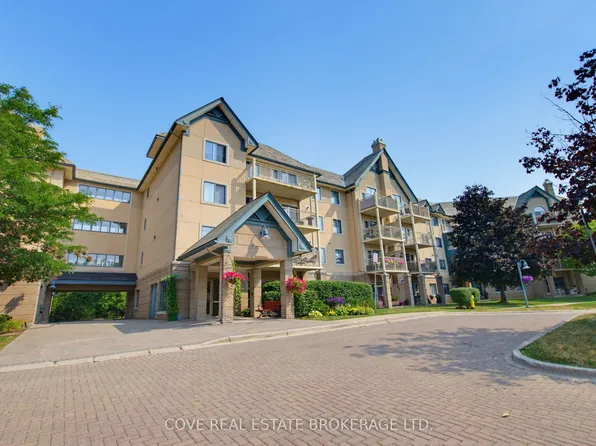 511 Gainsborough Rd #203, London, ON N6G 4Z5