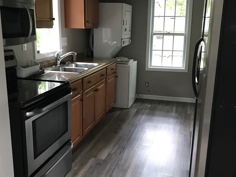 13123 Parker Ave — Photo 3