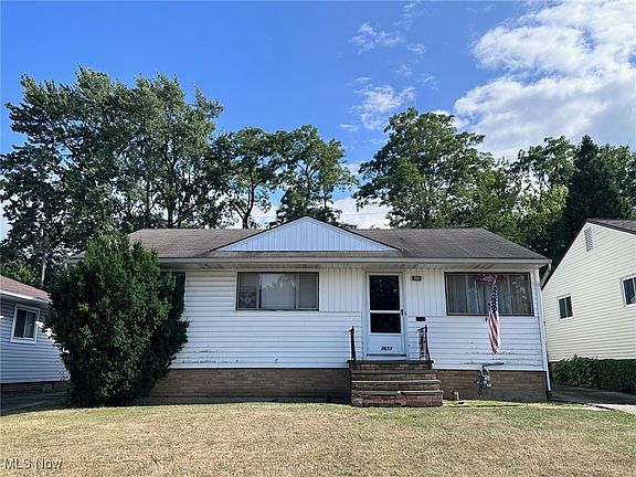 2nd image of 3613 Stanfield Dr