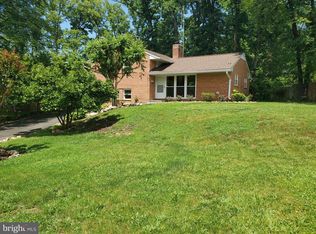 7008 Leesville Blvd, Springfield, VA 22151