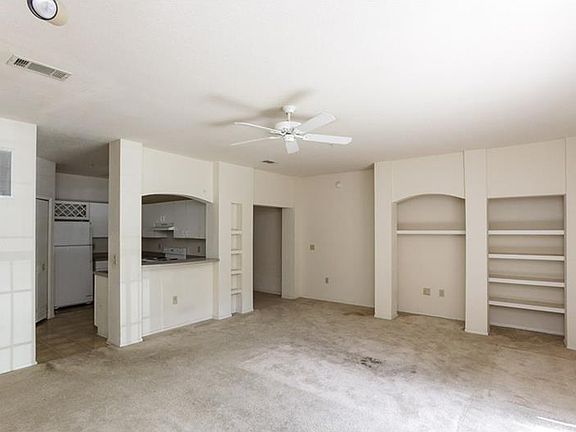 4th image of 107 Vista Verdi Cir Unit 101