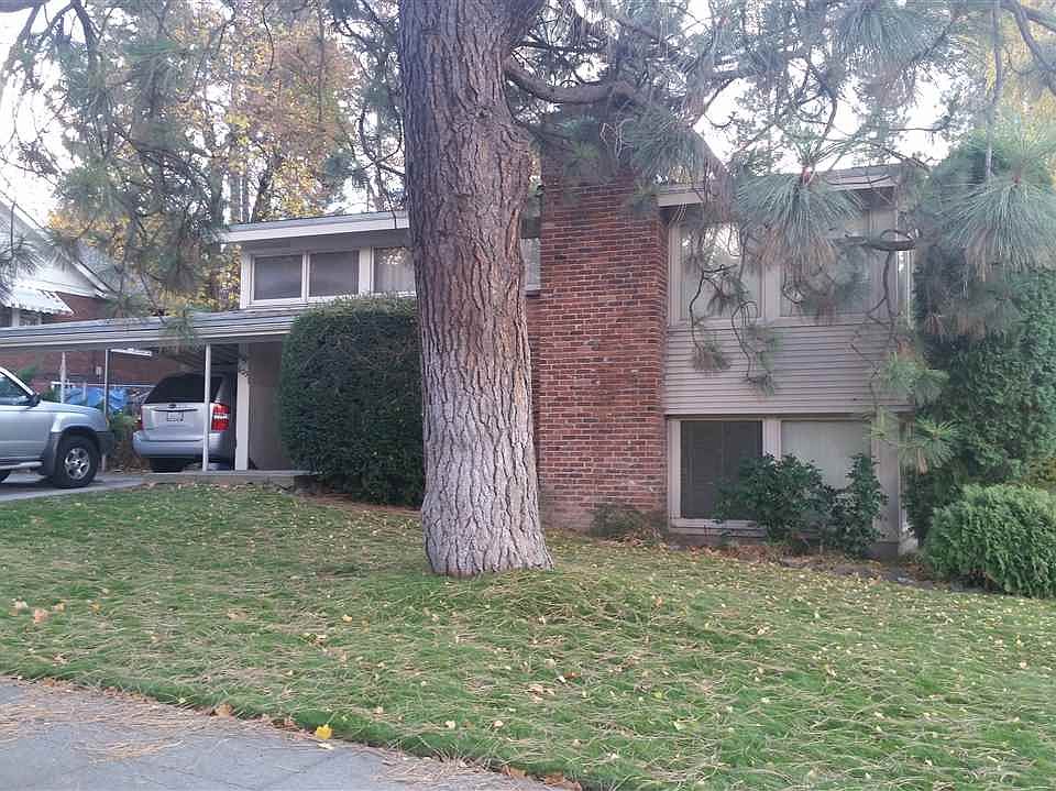 1st image of 625/627 W 15th Ave
