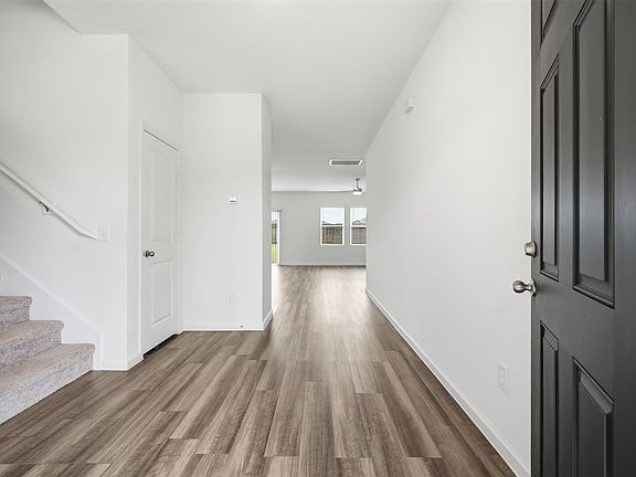 4th image of 21630 Cottage Ln