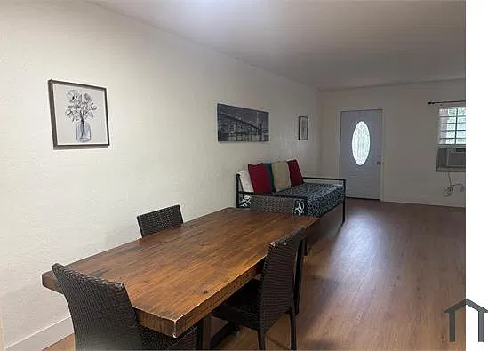 2 bed, 800 sqft, $2,300 — Photo 4