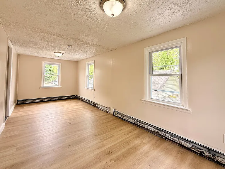 58 S. Pine St — Photo 12