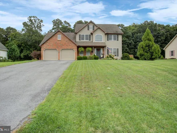 180 Stony Point Ave, Shippensburg, PA 17257