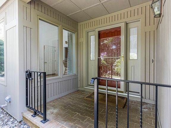 4th image of 36 Wildwood Drive #36