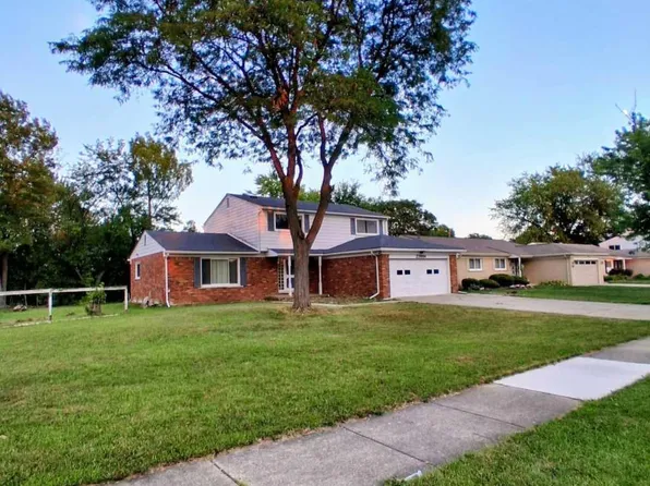 23884 Rutland Ave, Southfield, MI 48075