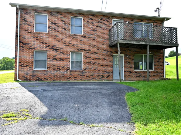437 Louise Ave #437, Marion, VA 24354