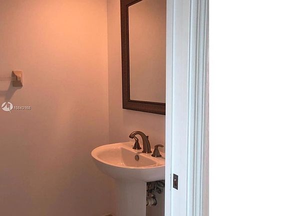 4th image of 14951 Royal Oaks Ln APT 905
