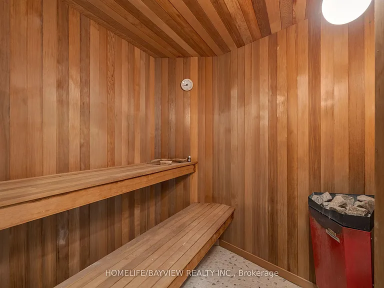 23 Country Club Ln — Photo 35