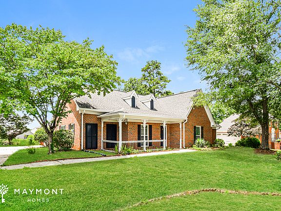 3rd image of 2355 Fieldstone Dr SE