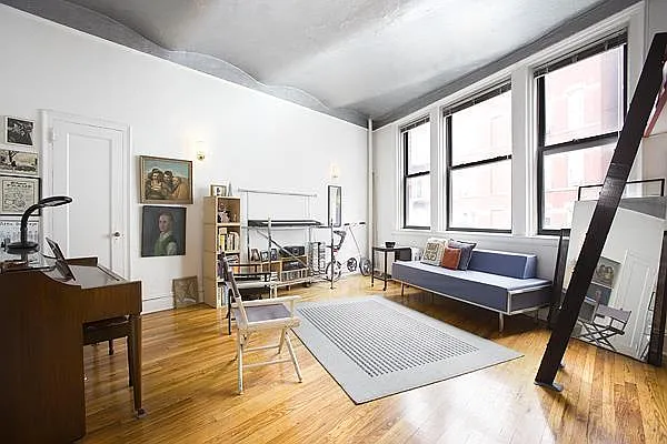 Sold by Maz Group NY | media 2