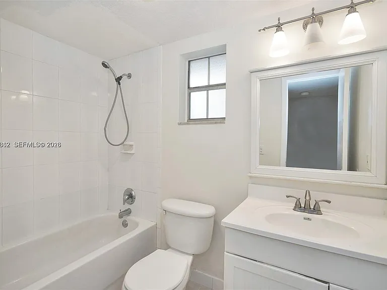 8500 SW 109th Ave #6-102 — Photo 11