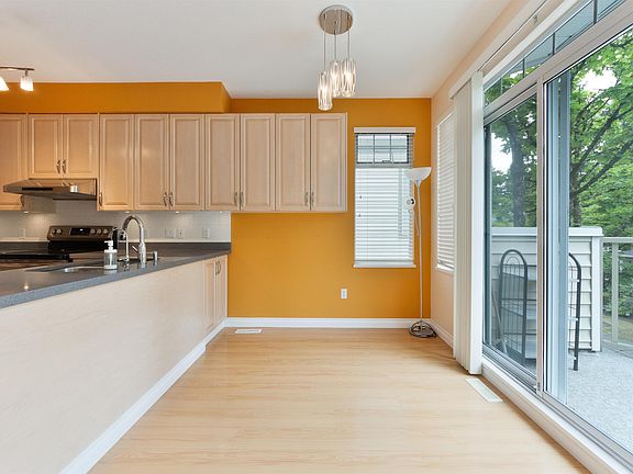 5th image of 7500 Cumberland St #8