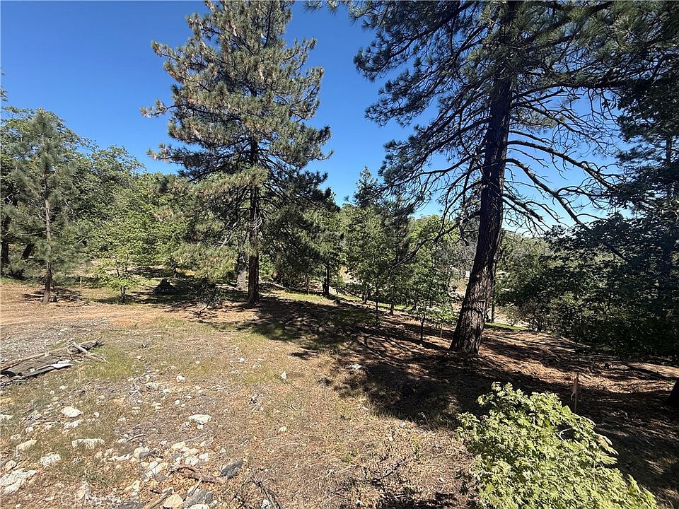 2nd image of 1684 Pinehurst Dr Lot 8