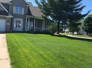 8715 24th Ave, Jenison, MI 49428