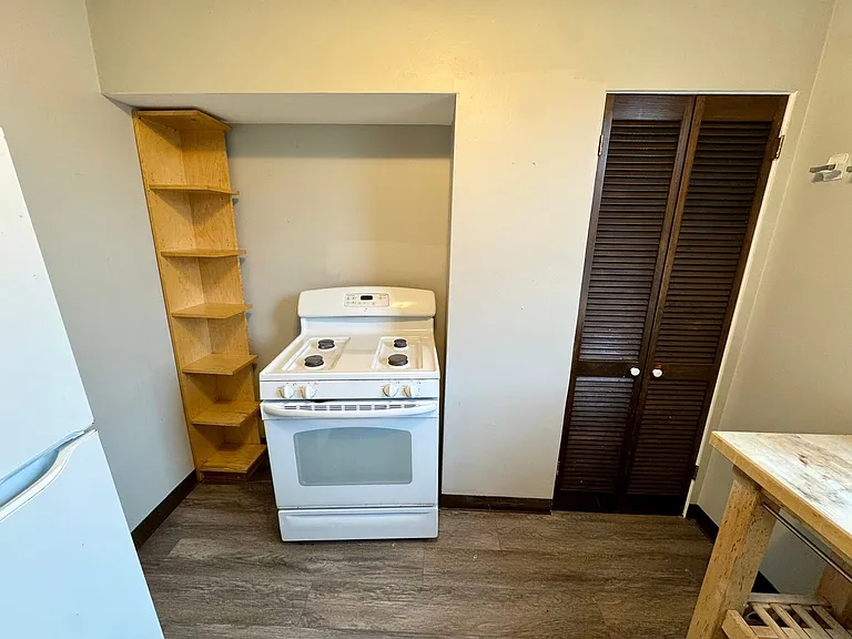 111 S Ohio Street (Full Service) — Photo 36