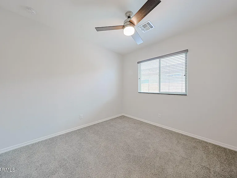 17435 W Laurie Ln — Photo 16