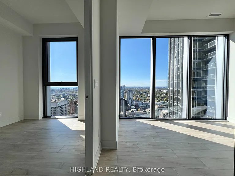 8 Cumberland St #3802 — Photo 8