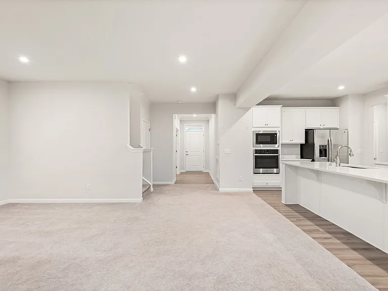 815 Dean Dr — Photo 15
