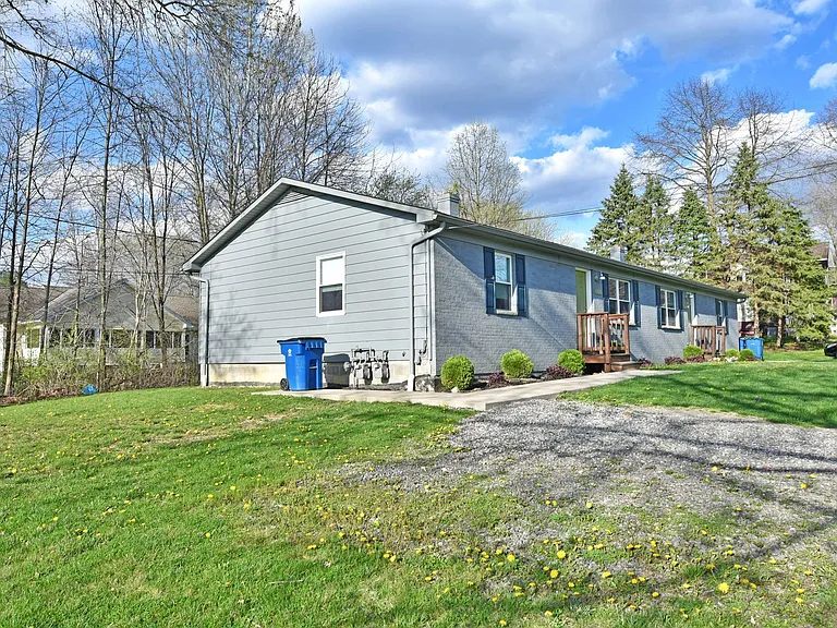 8315 & 8317 Kettering St SE — Photo 14