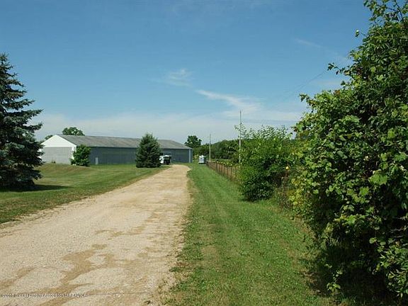 2nd image of 10880 S Francis Rd