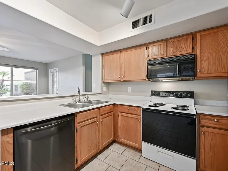1244 E Angela Dr — Photo 9