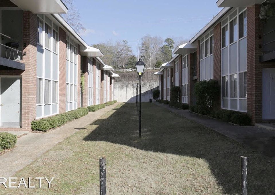2nd image of 26 Mason Dr APT D8