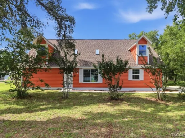 2838 E Newhaven St, Inverness, FL 34453