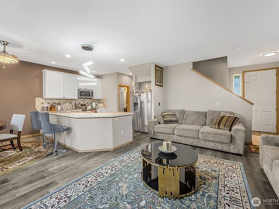 4th image of 19017 96th Avenue Ct E