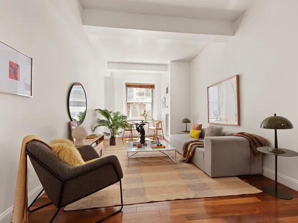 88 Greenwich Street 906 image 2 of 6