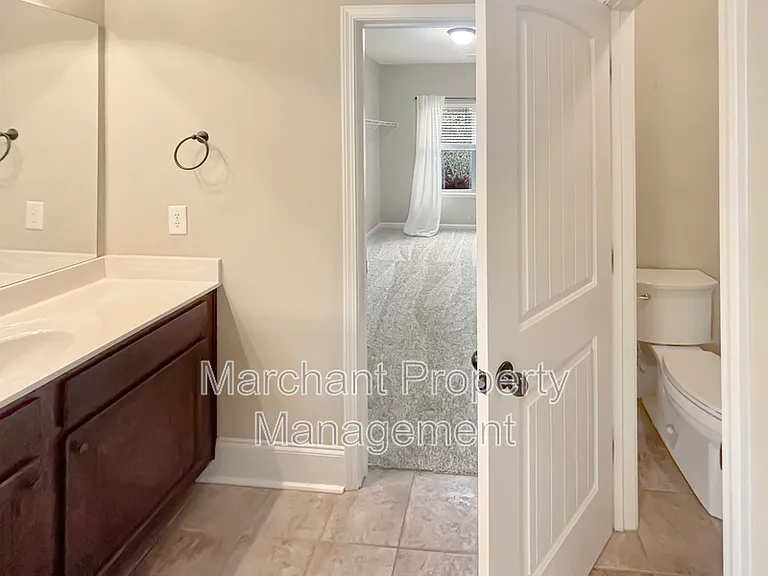 32 Governors Lake Way — Photo 29