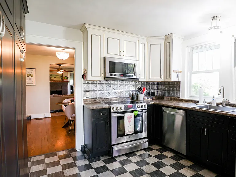 143 Keith Dr — Photo 30