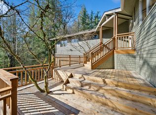 5837 SW Sheridan Ct, Portland, OR 97221