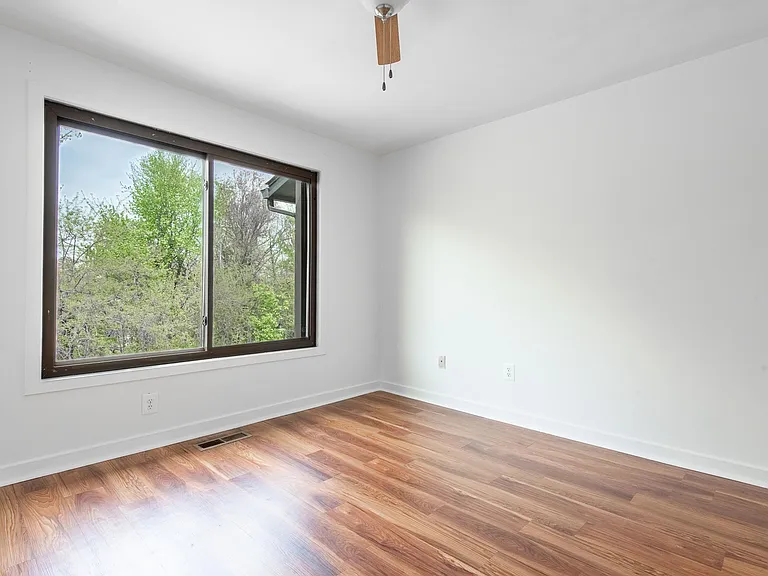 18153 Tunstall Dr — Photo 21