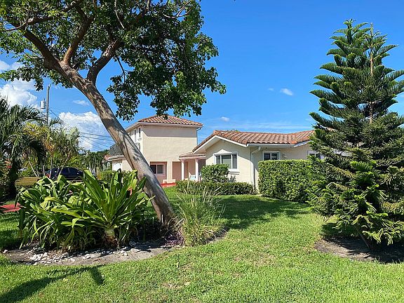 4th image of 4420 E Tradewinds Ave