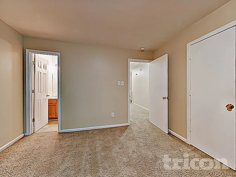 6311 Coach Hill Ln — Photo 9