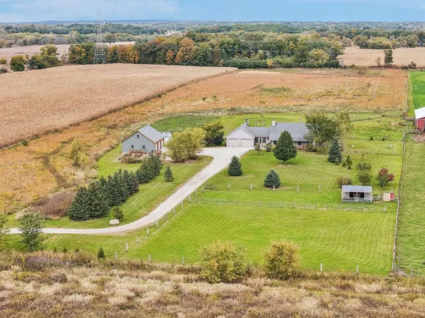 9776 W Seven Mile Rd, Franksville, WI 53126