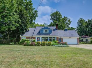 30119 Wolf Rd, Bay Village, OH 44140