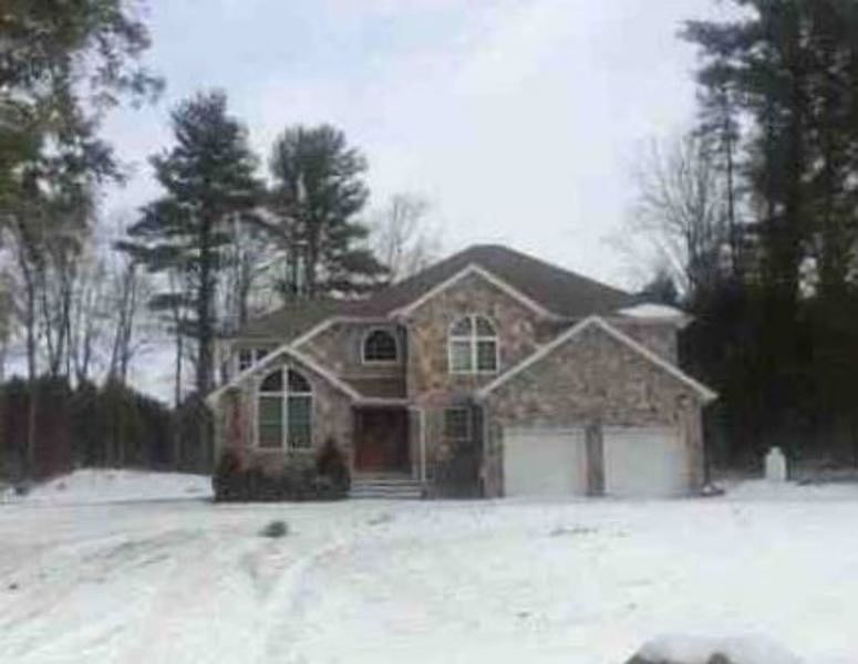 1st image of 130 Plantation Dr
