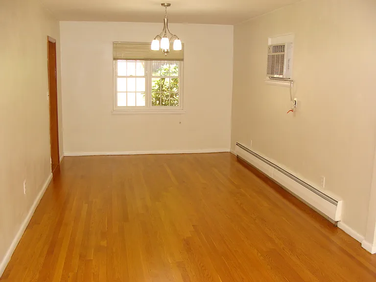 407 Lowell Ave — Photo 4