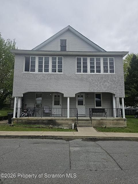 1st image of 114 William St #2